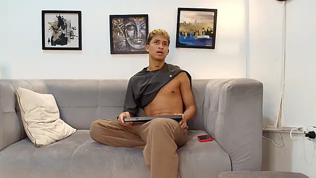 GOLD_BOYS webcam