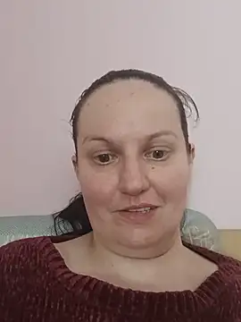 BustyLadyAlma webcam