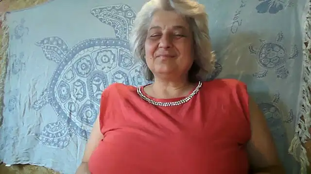 ExquisiteMature webcam