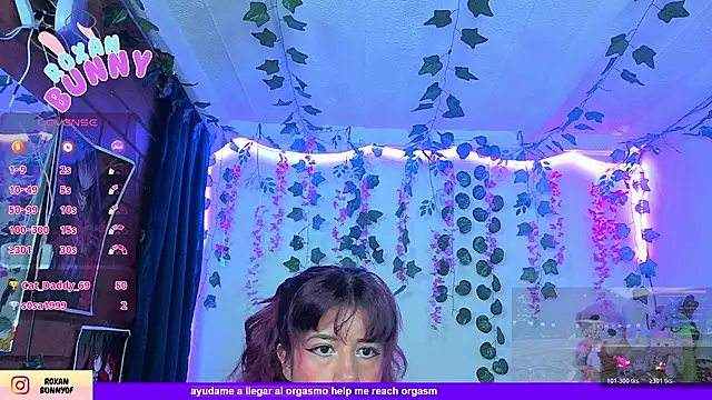 Roxanbunny1 webcam