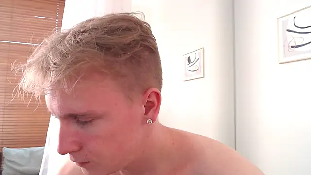 AlexxSweet live sex cam