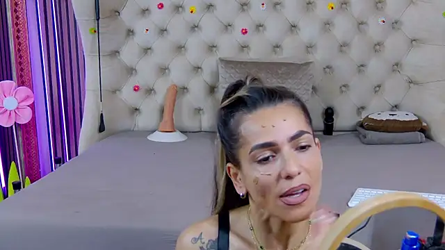 PlayfulShow webcam