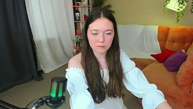 AlluringLookk webcam