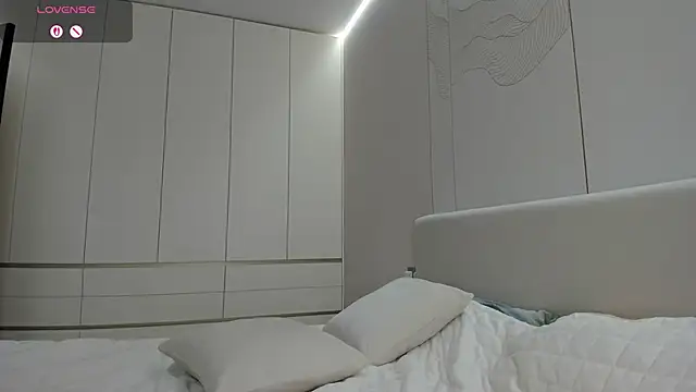 JenniferQueen11 webcam