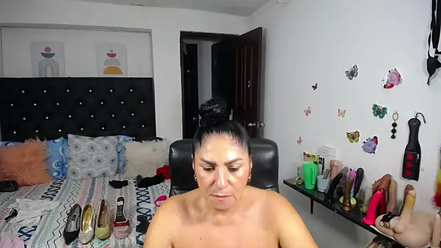 mature_bigboobs10 webcam