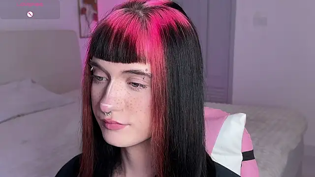 Erodia73 - Couple webcam sex chat