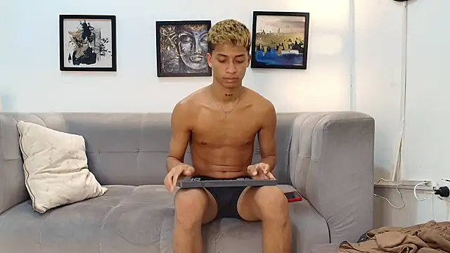 GOLD_BOYS webcam
