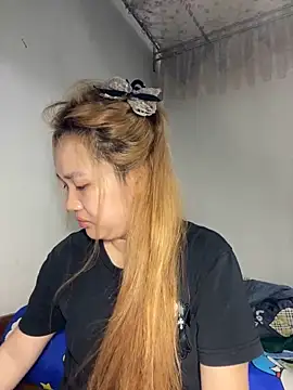 Almira6868 webcam