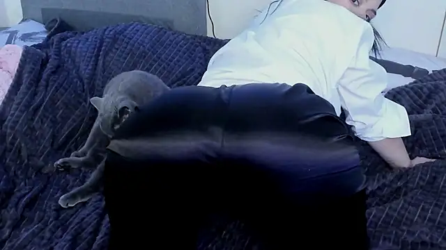 Dark_Moni webcam