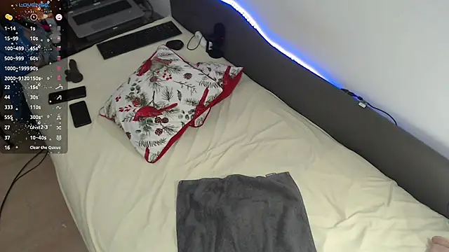 BigBootyAlice webcam