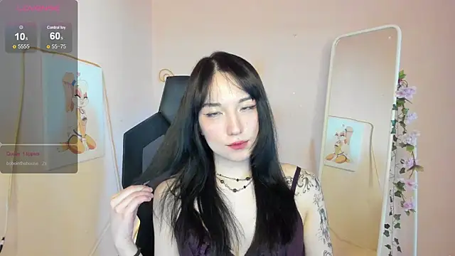 AliceeinWonderlanddd webcam