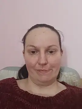 BustyLadyAlma webcam