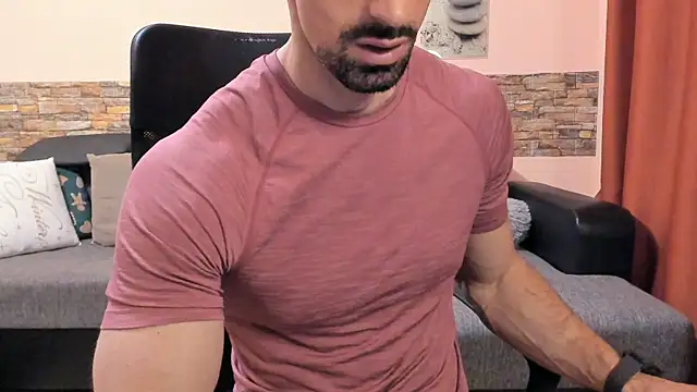 HotHunkTrainer webcam