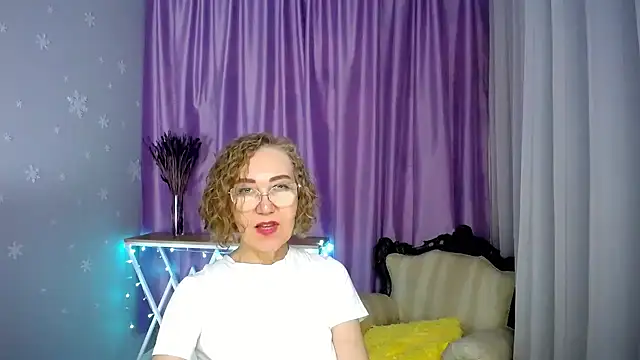 queen_a_n_i webcam