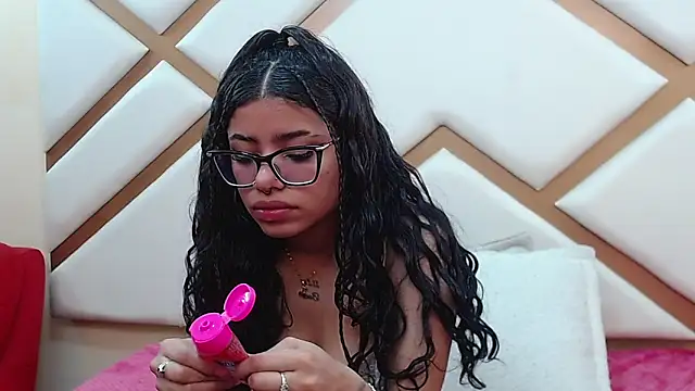 Issaa_Tyler webcam