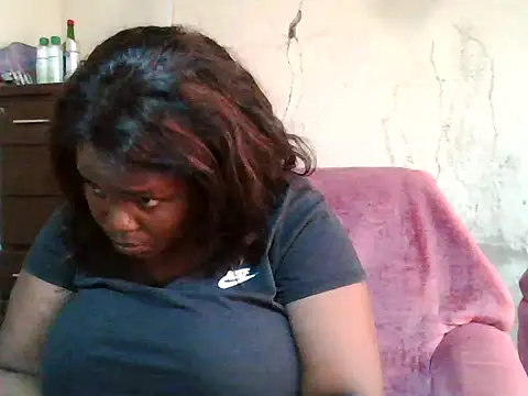 sexybigboobz webcam