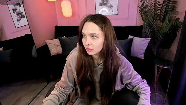 ChloeSunny webcam
