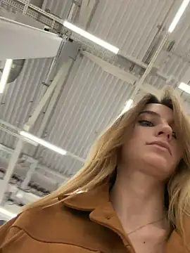-AngelAri-
