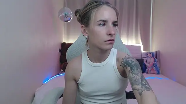 DeboraHorny webcam