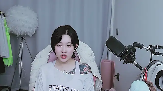 MISA_02's live cam