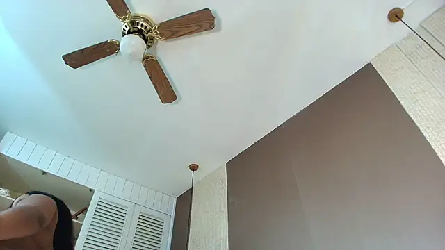 Tiifany_Baker webcam