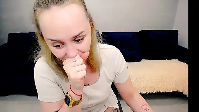 LiluMoon__ webcam