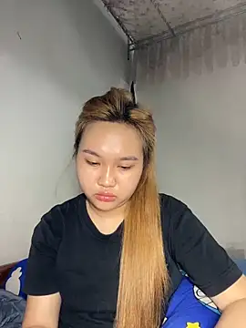 Almira6868 webcam