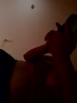 Ipsita-bold webcam