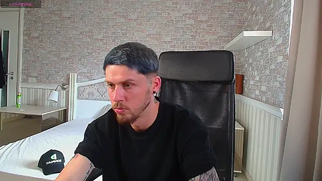 JonahShaw webcam