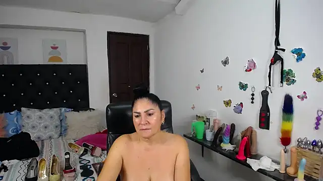 mature_bigboobs10 webcam