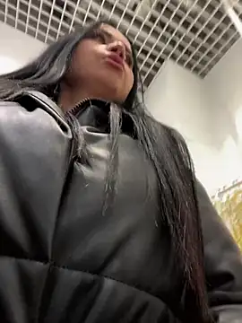 CrazzyChicks webcam