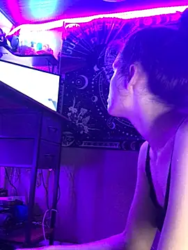 Lilactease webcam