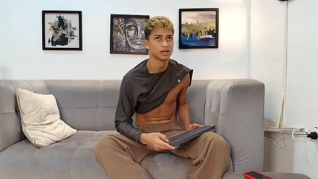 GOLD_BOYS webcam