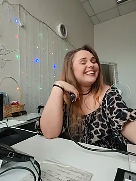 Juicy_PeachLux webcam