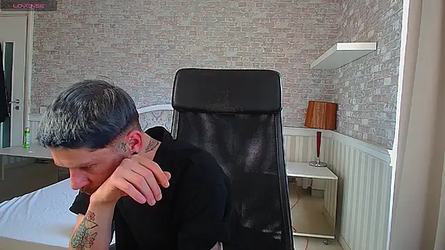 JonahShaw webcam
