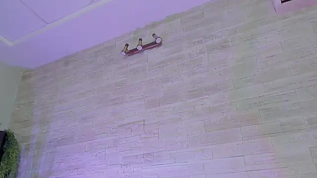 Ivorym00n webcam