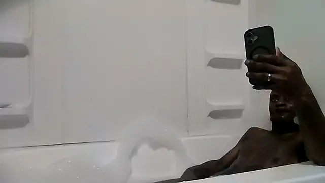 Maculine_Stayr webcam
