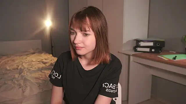 Leyla_crsh webcam