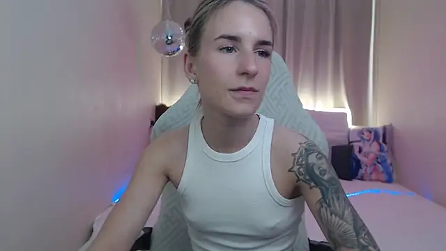 DeboraHorny webcam