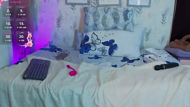 Isabella_cherry69 webcam