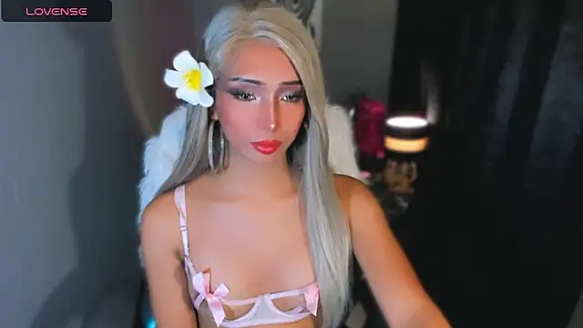 xUrGoddess_islaCumsAlotx webcam