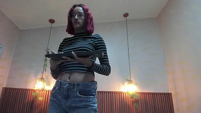 daphne_courtis webcam