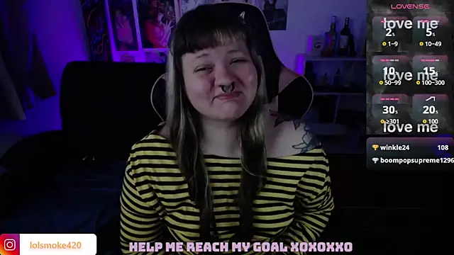 Bdsm_and_fries webcam