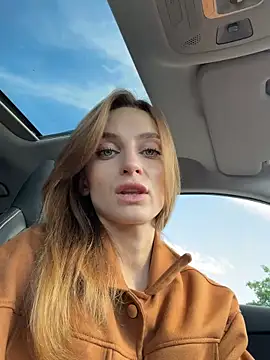 -AngelAri-