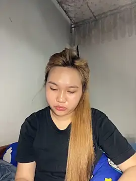 Almira6868 webcam