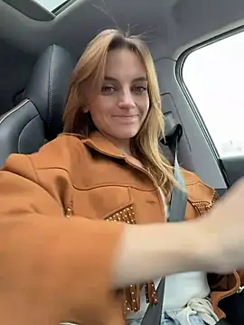 -AngelAri-