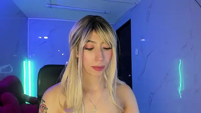 LilithCooperr_ webcam