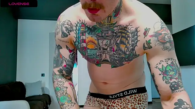 white_King9999 webcam