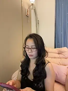 minmin_1370 webcam
