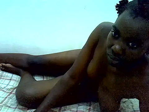 Queen-Alicia webcam
